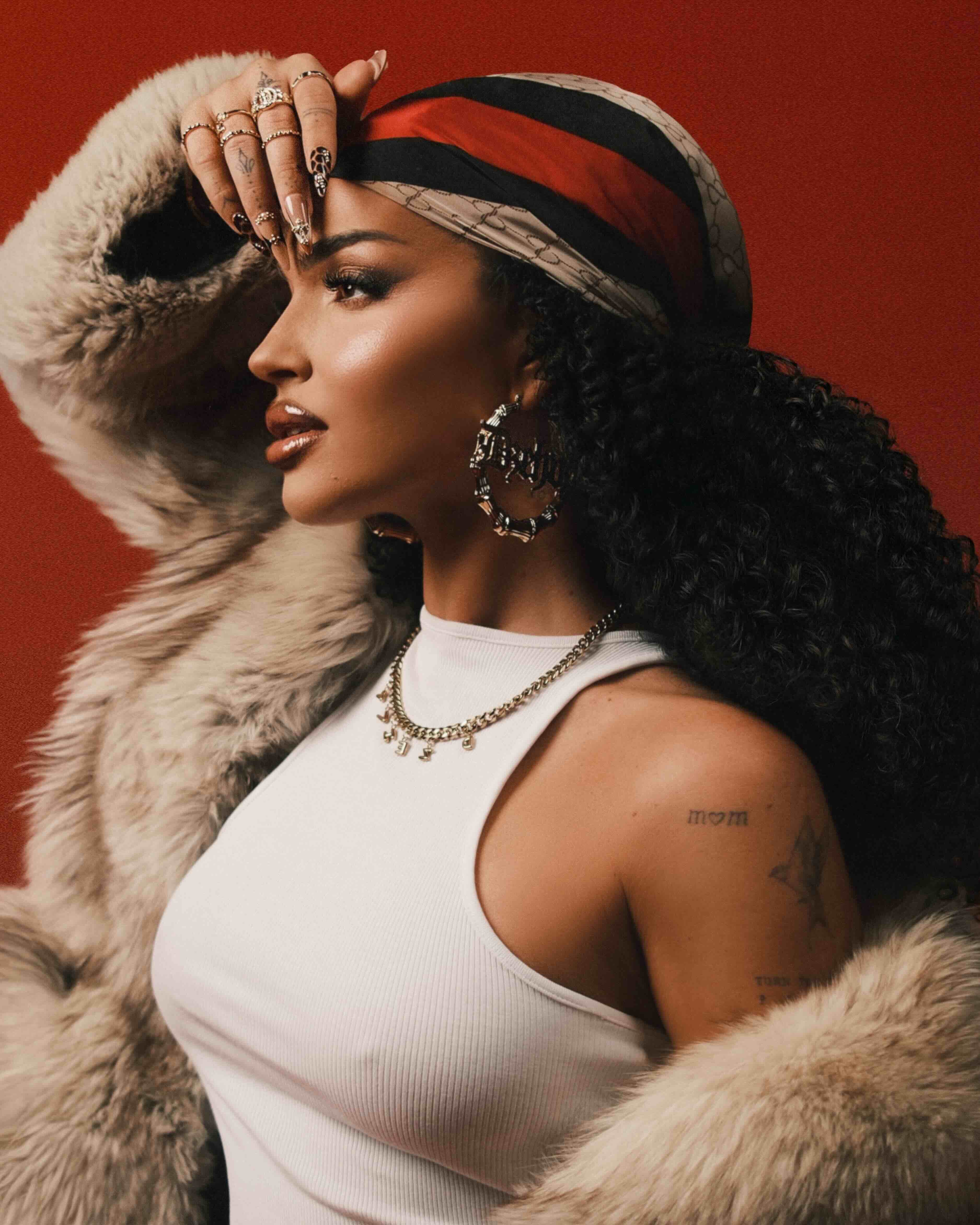 TEODORA DZEHVAEROVIC — image 1