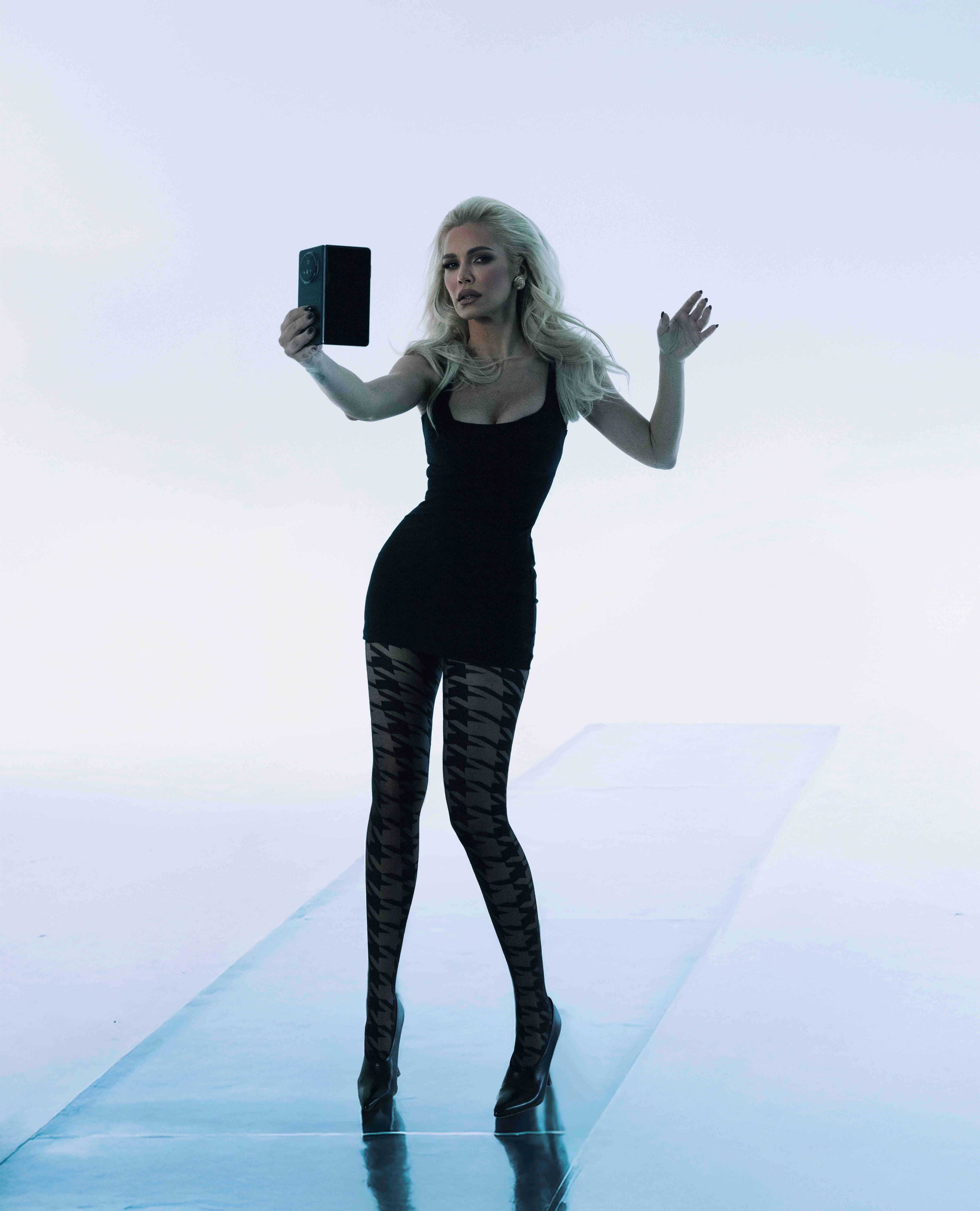 NATASA X HONOR — image 3