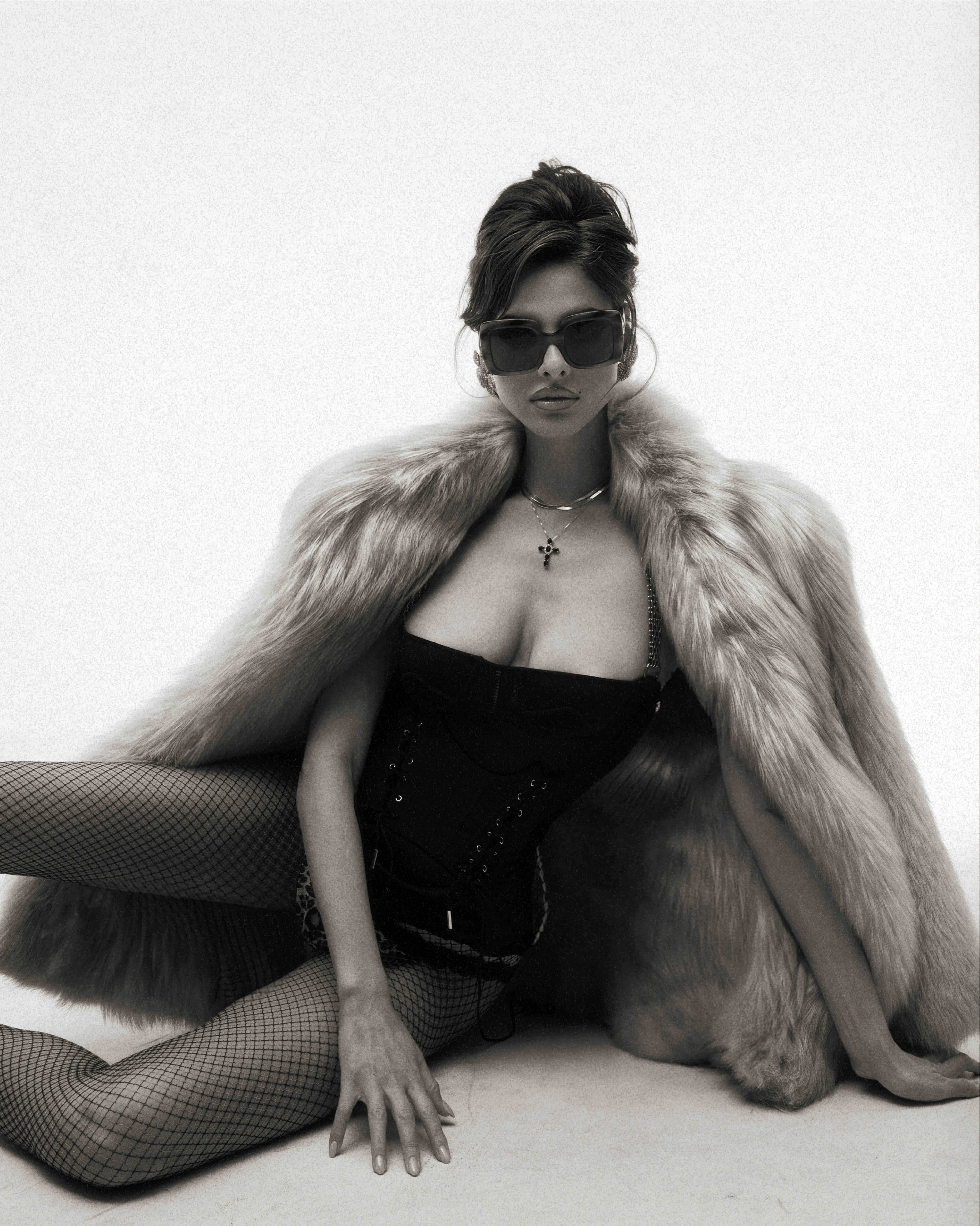 MOBWIFE — image 6