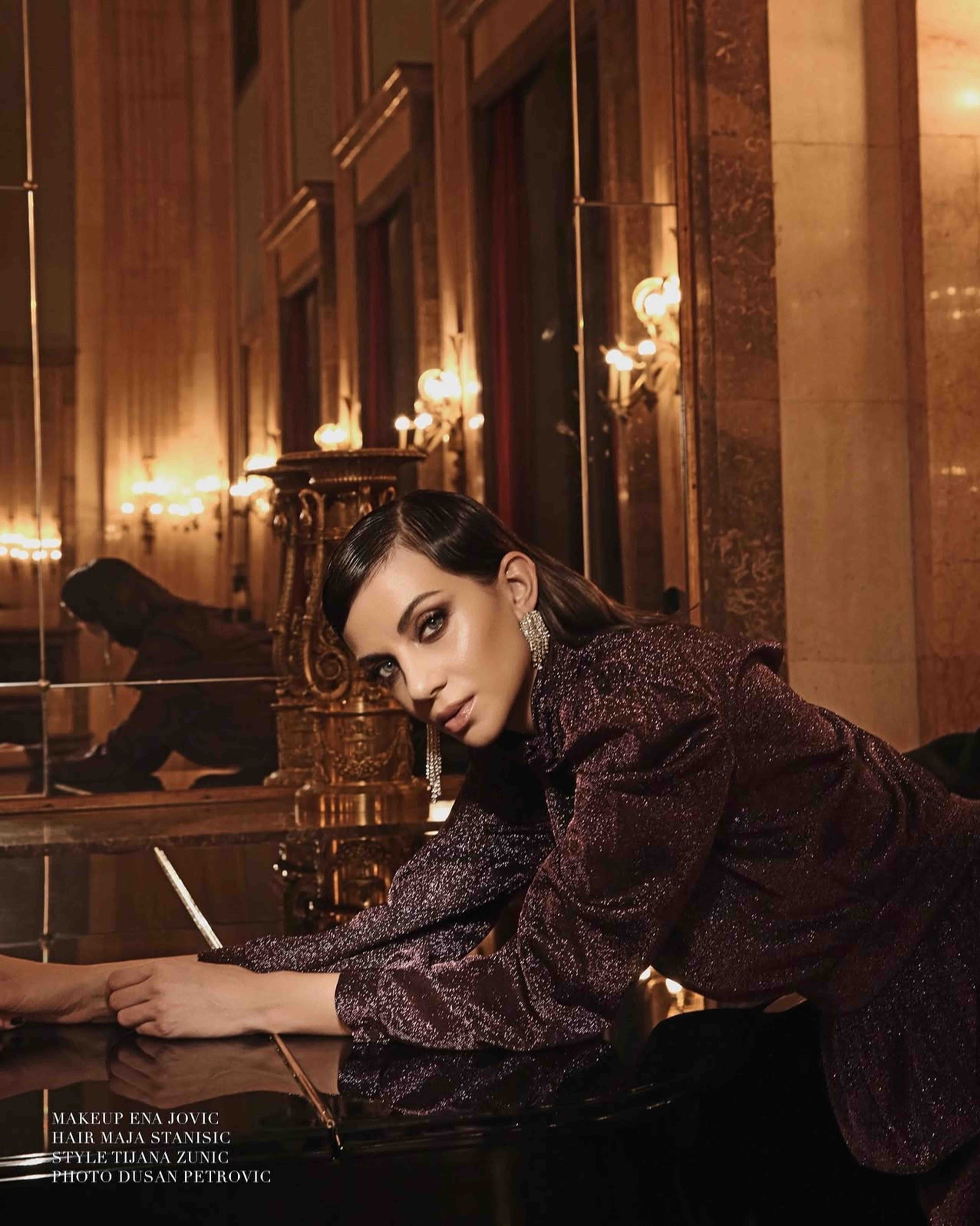 COSMOPOLITAN — image 3