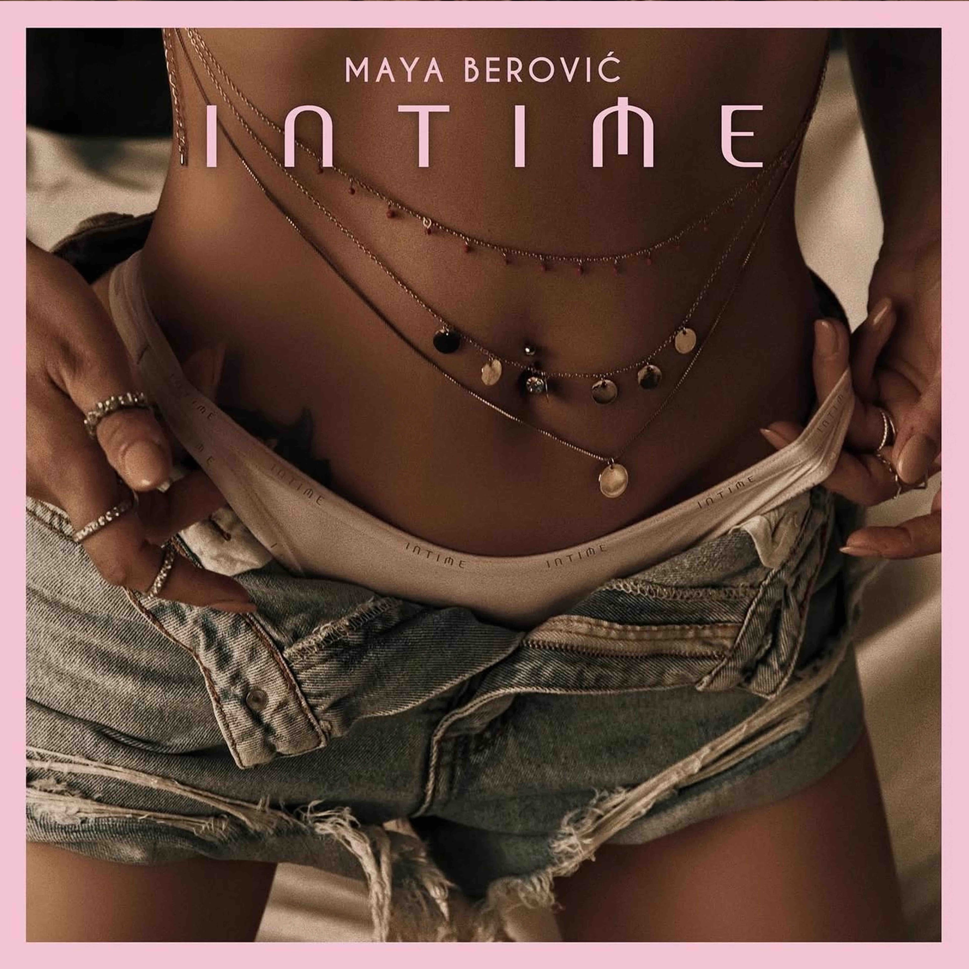 MAYA BEROVIC INTIME — image 4